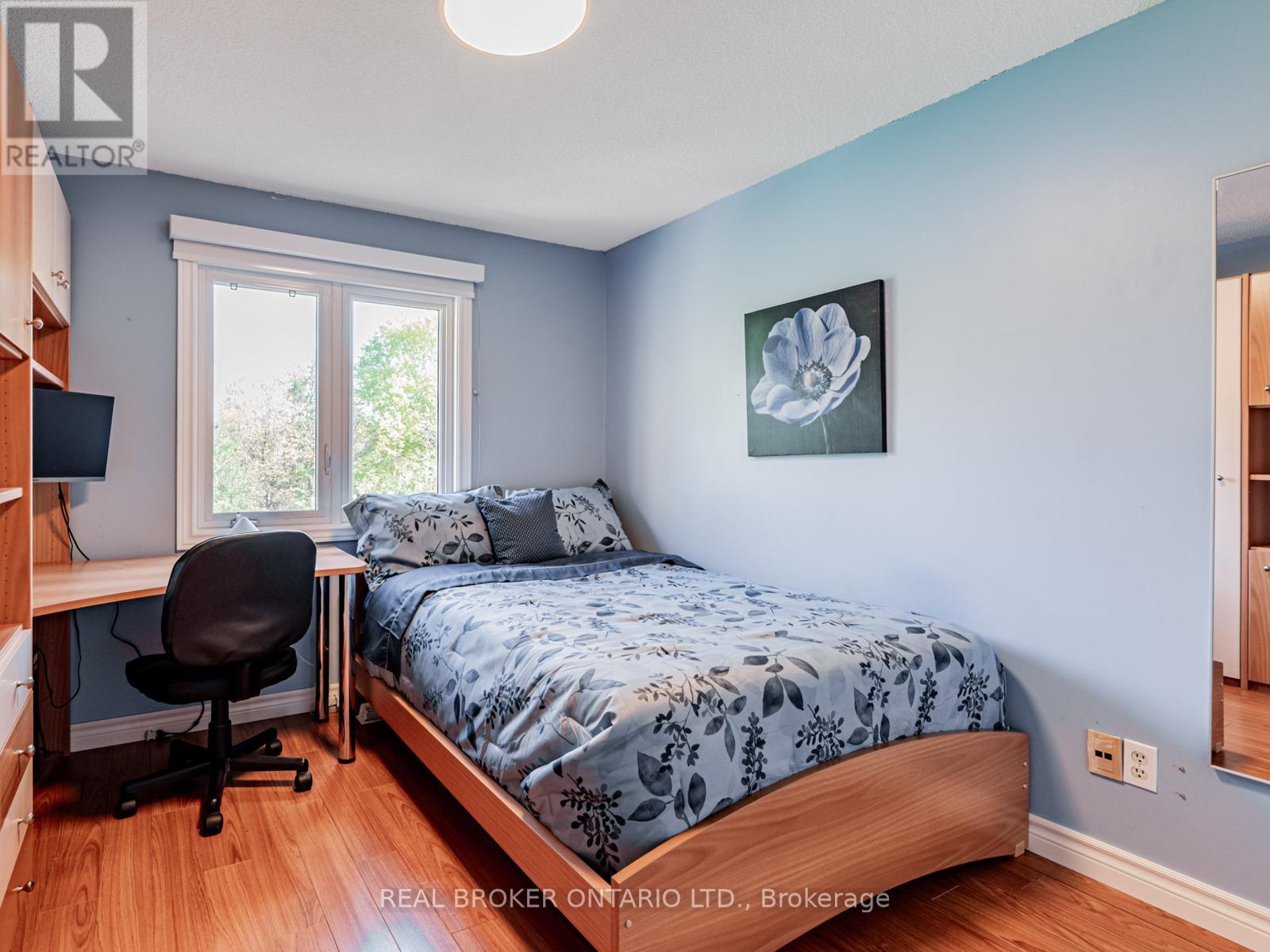 125 KERSEY CRESCENT - 27