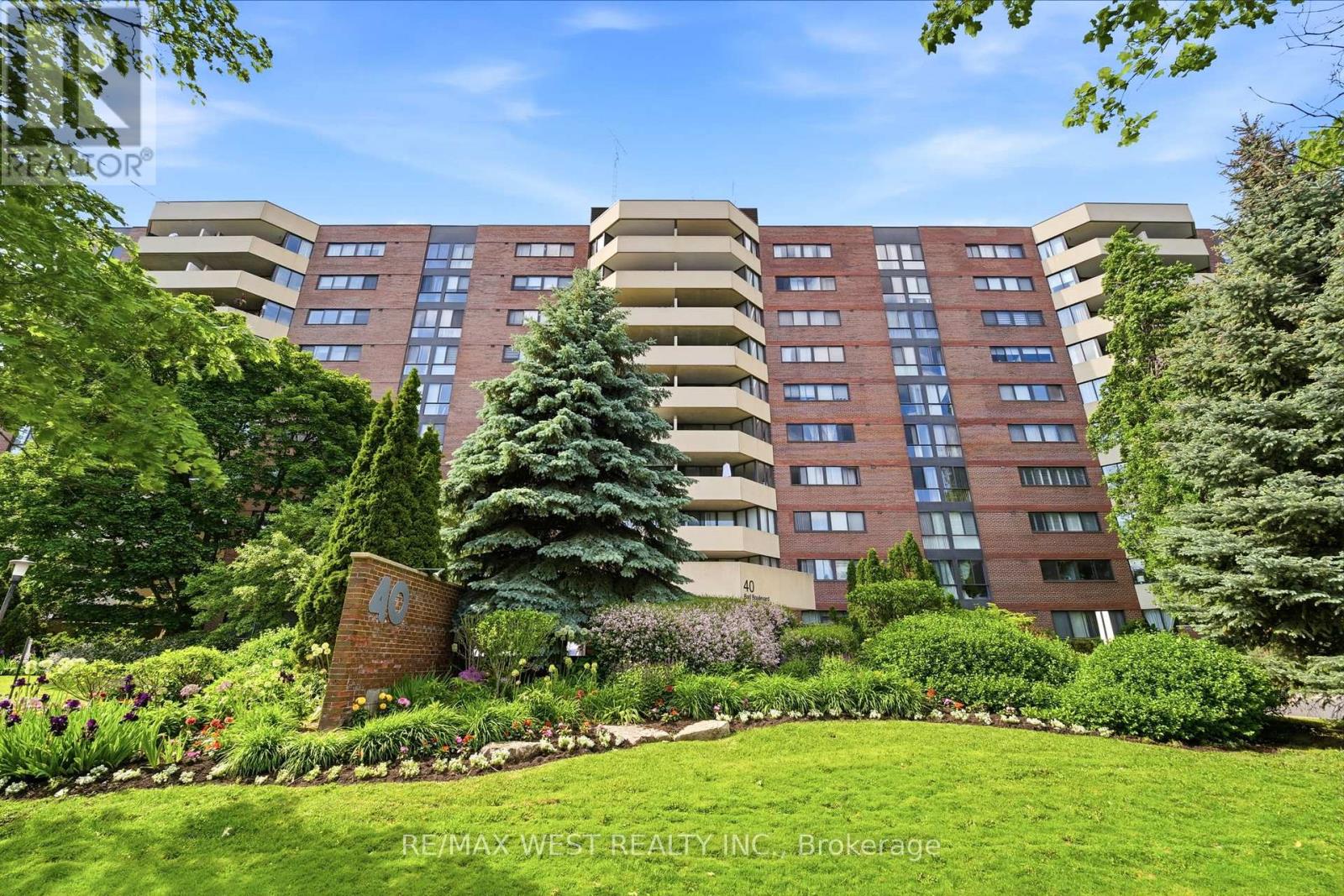 Listing photo of 311 - 40 BAIF BOULEVARD