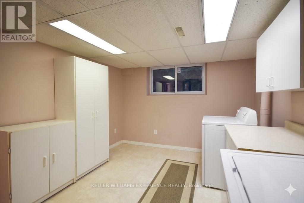 1290 JANISSE DRIVE - 33