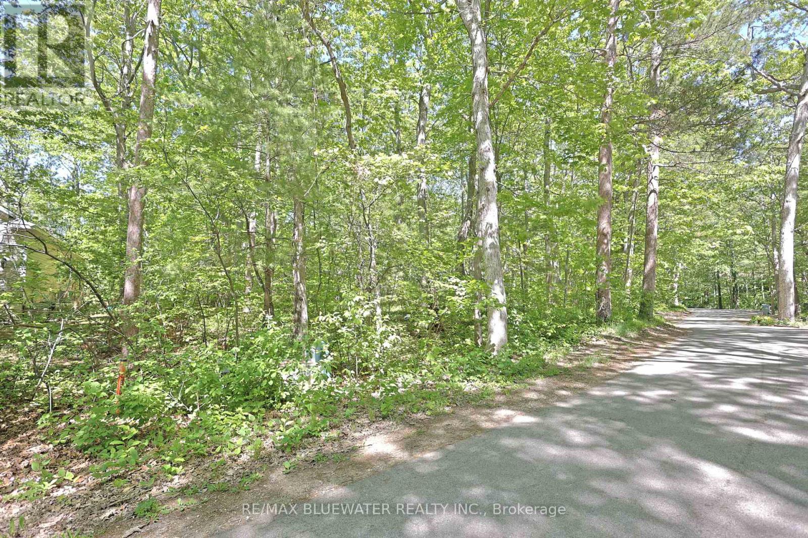 10296 GRAND OAKS DRIVE Property Photo