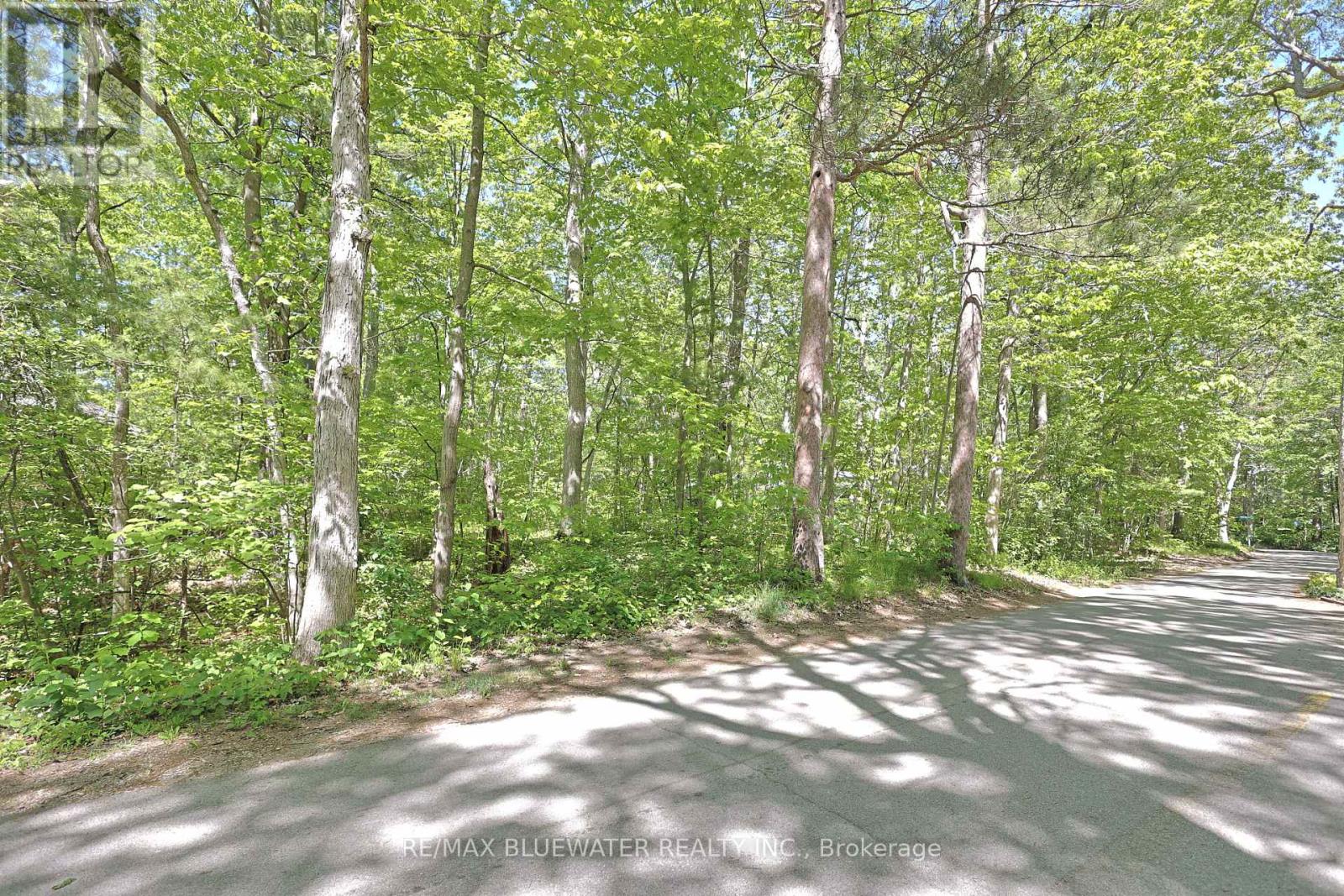 10296 GRAND OAKS DRIVE Property Photo