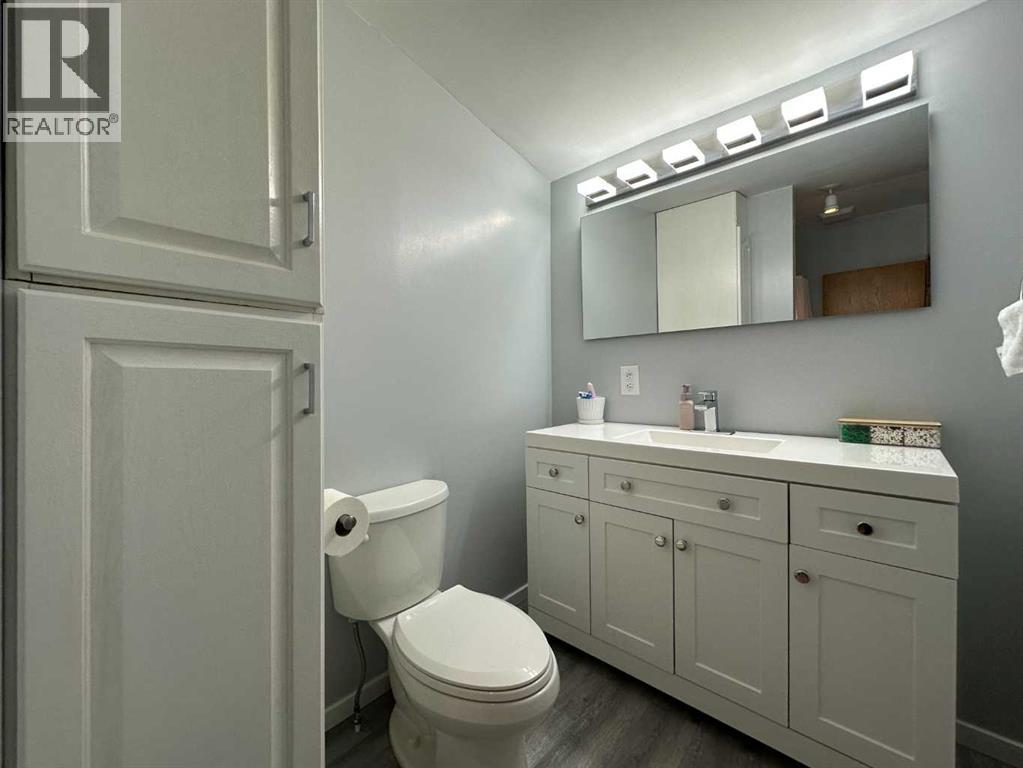 3608 46 Street — photo 9