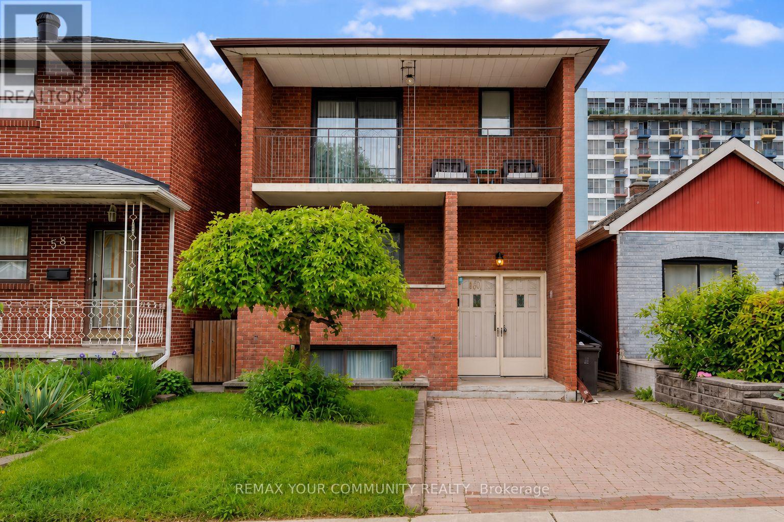 Listing photo of 60 REGENT STREET