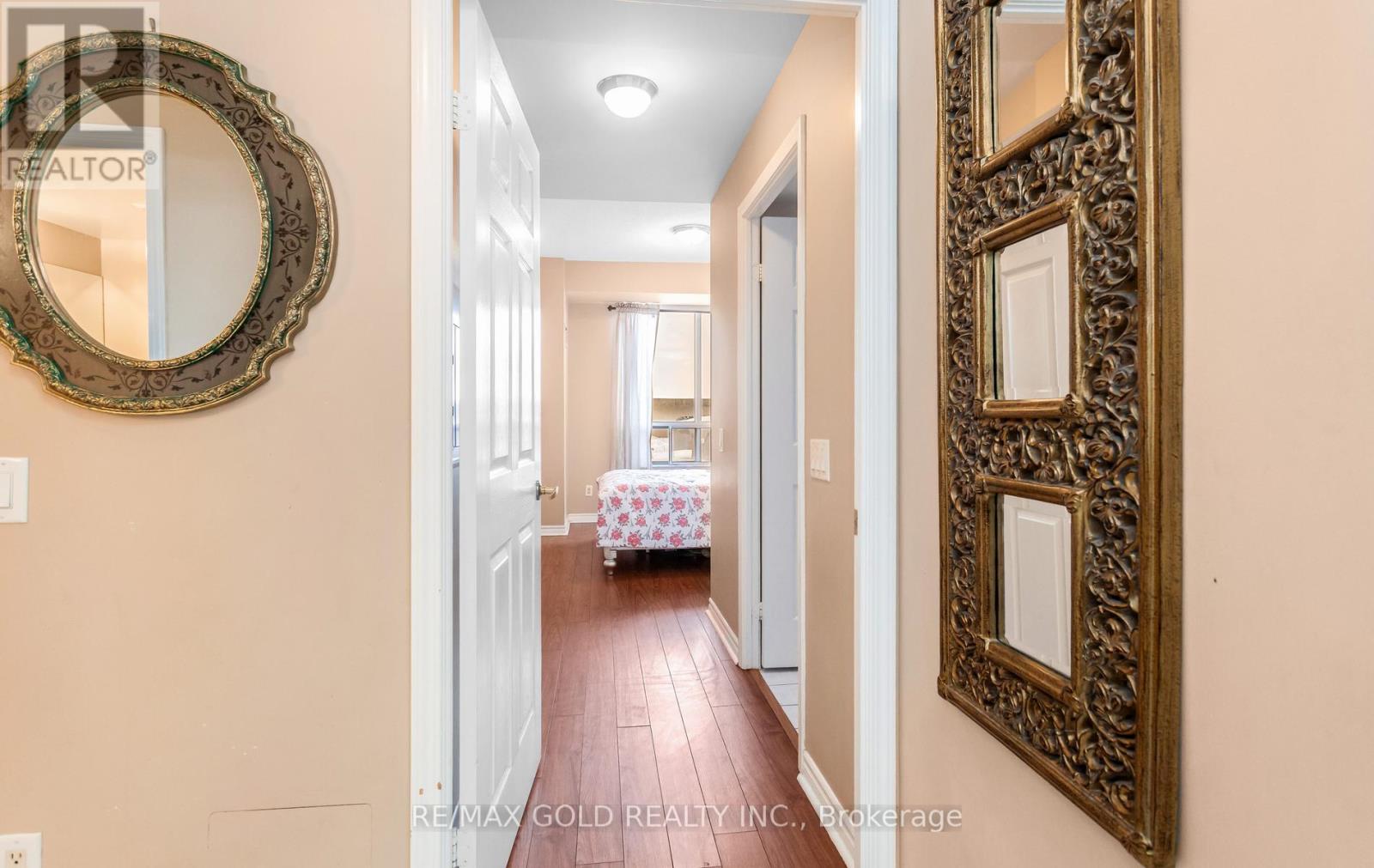 #224 25 KINGSBRIDGE GRDN CIRCLE - 22
