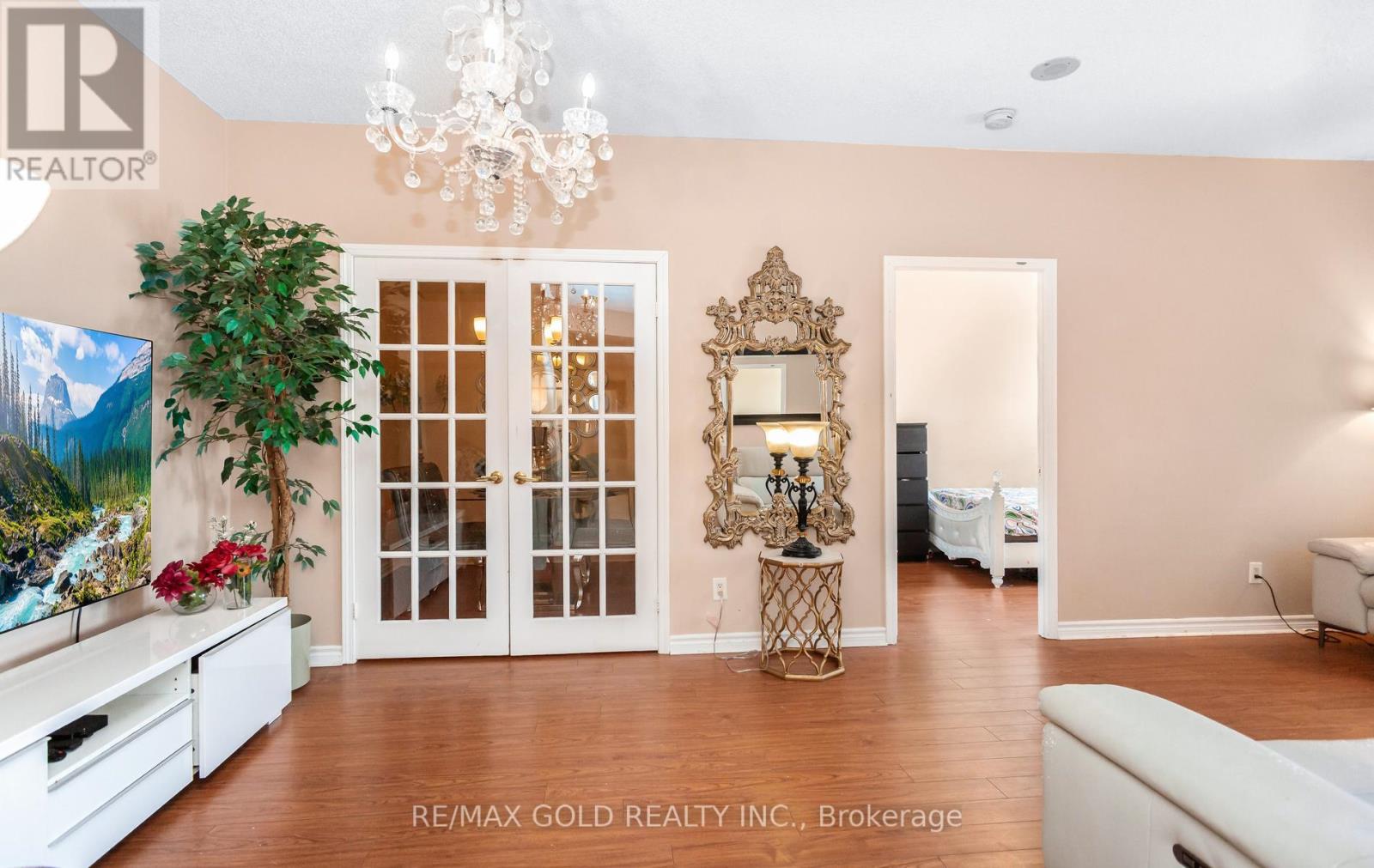 #224 25 KINGSBRIDGE GRDN CIRCLE - 9