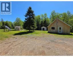 366 Thomas Ouest Road, Beresford, NB E8K2A8 Photo 12