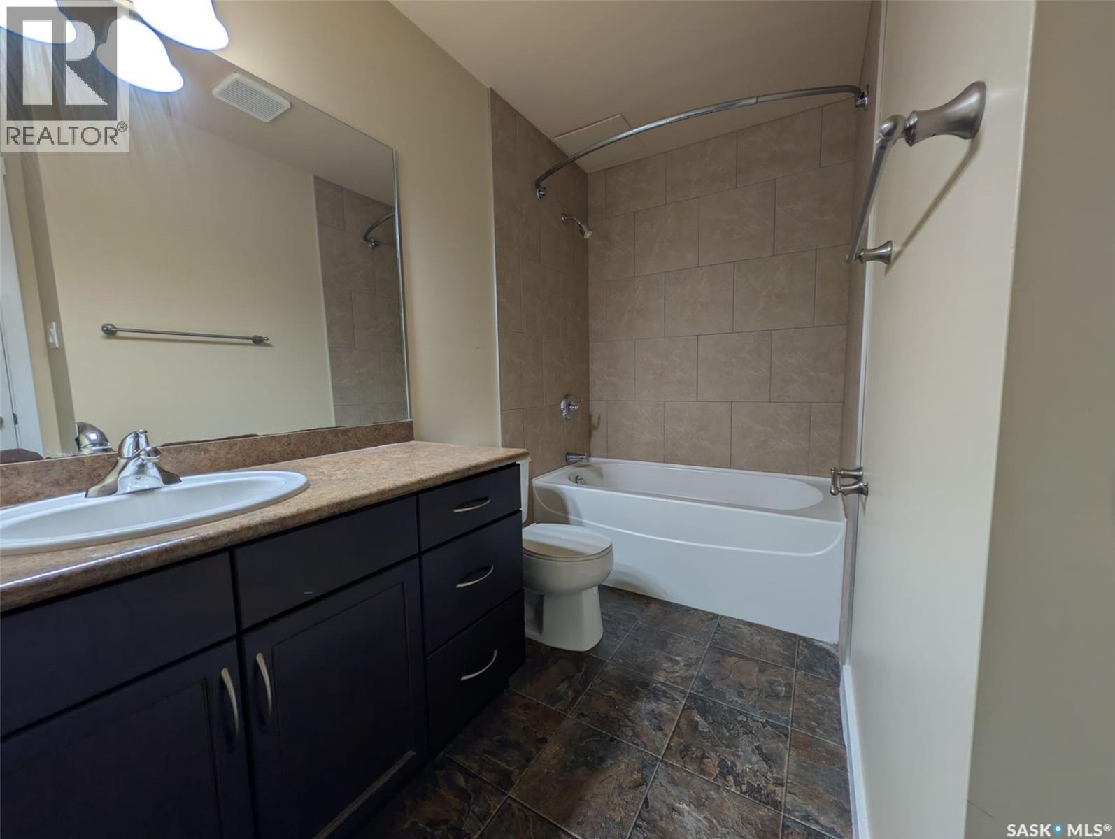 108 1435 Embassy DRIVE — photo 15