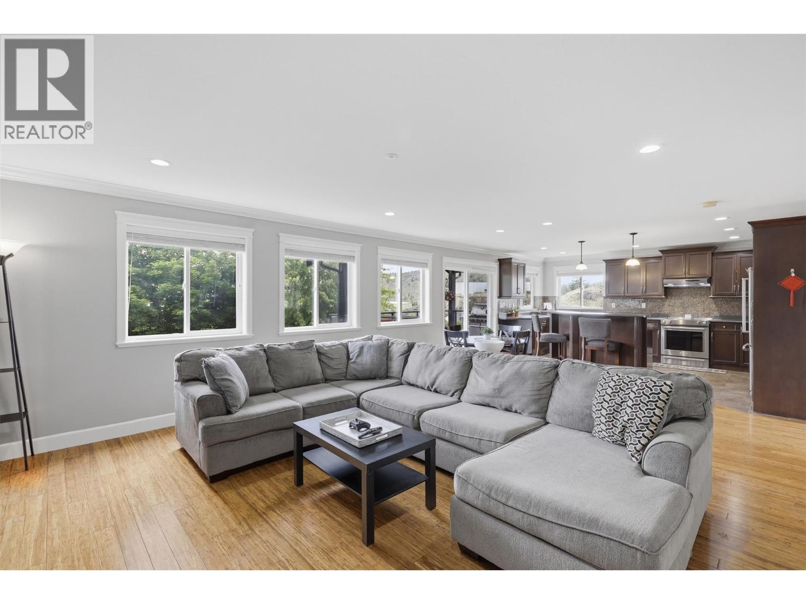 1716 FOXTAIL Drive, Kamloops