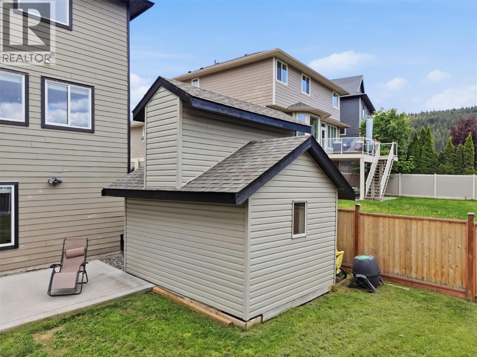 1716 FOXTAIL Drive, Kamloops