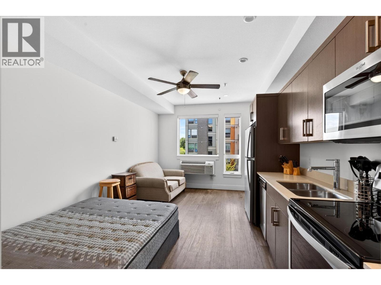 #424 925 Leon Avenue - 4