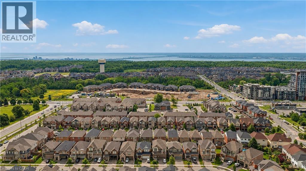 44 STILLWATER Crescent - 25