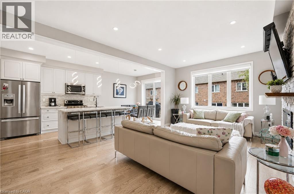 44 STILLWATER Crescent - 4