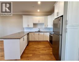 1 Bushville Drive, photo 8