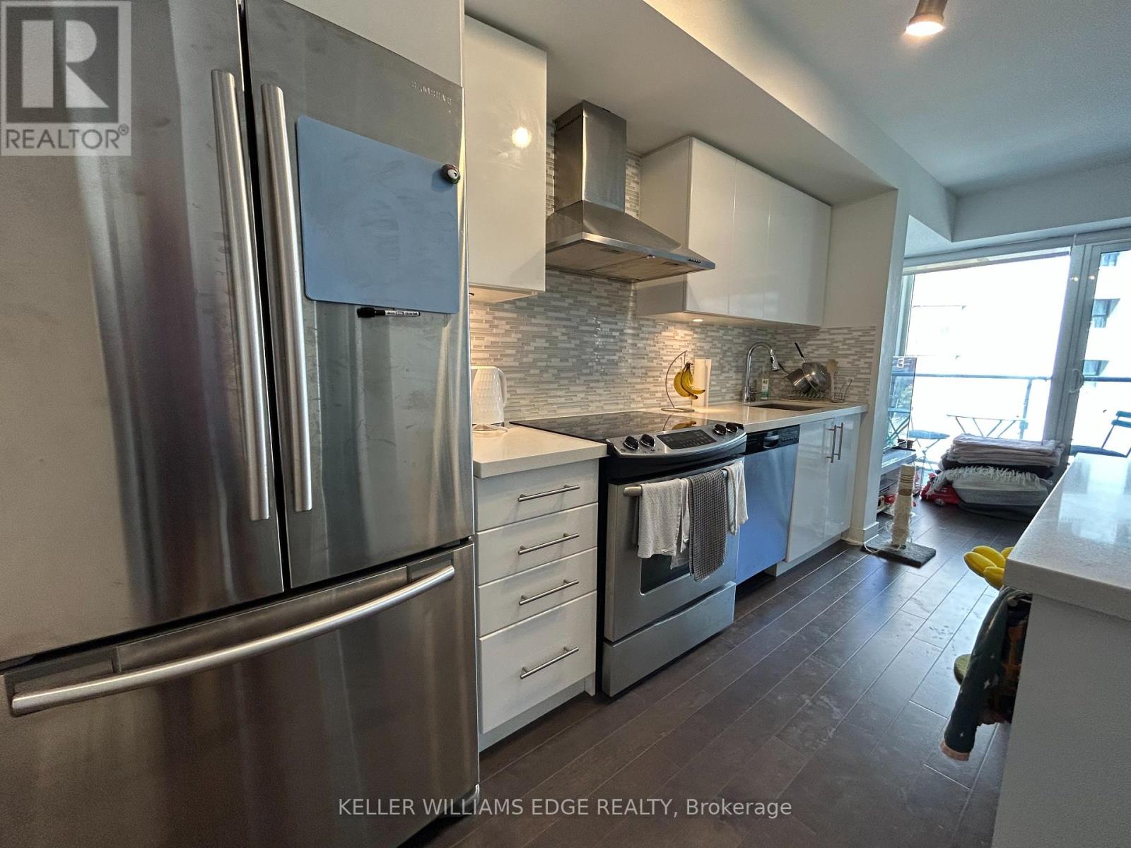 #707 58 ORCHARD VIEW BOULEVARD - 13