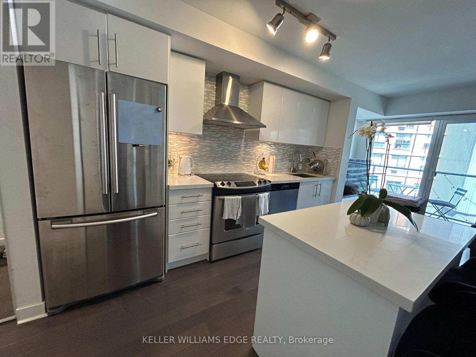#707 58 ORCHARD VIEW BOULEVARD - 3
