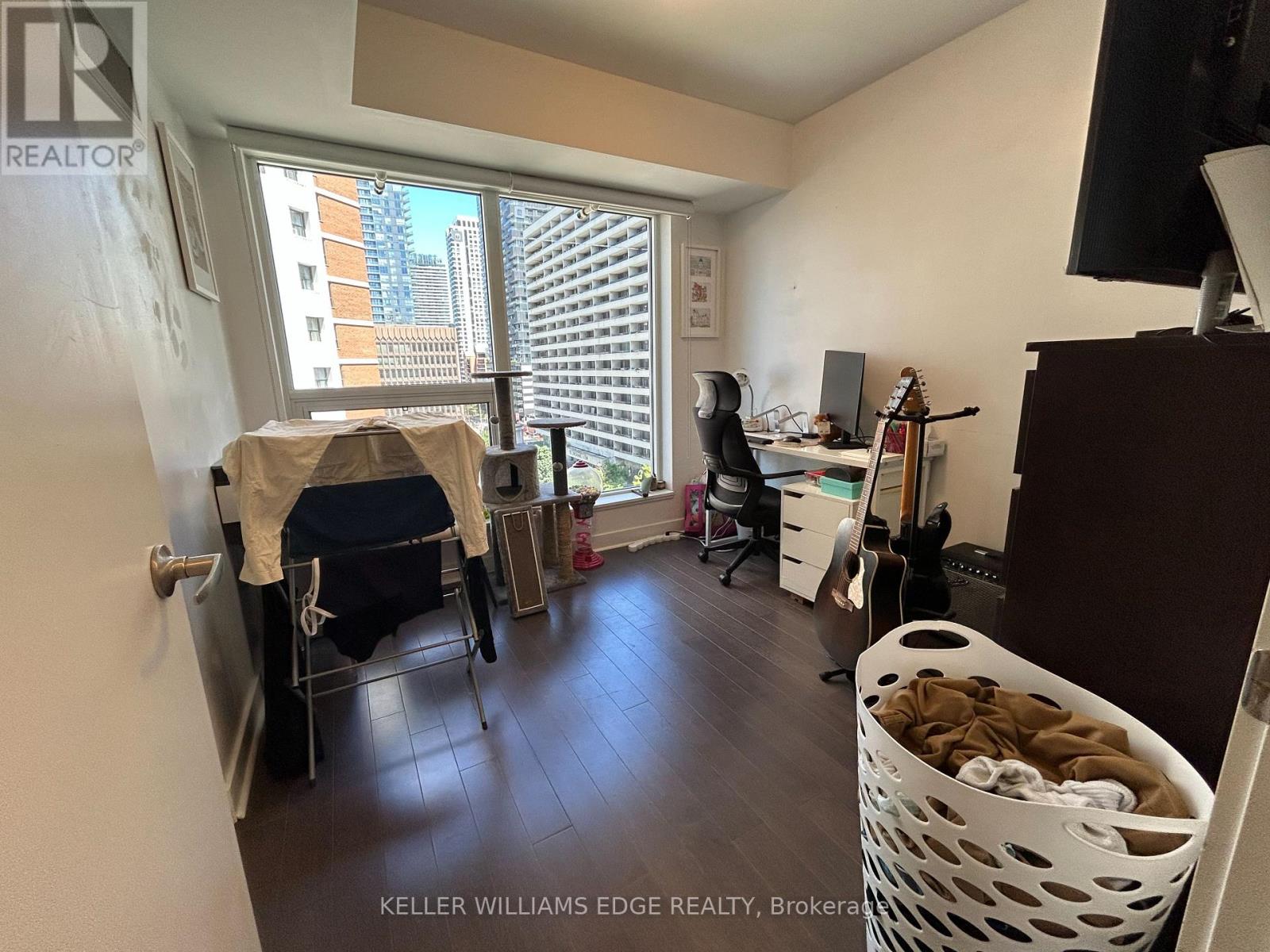 #707 58 ORCHARD VIEW BOULEVARD - Image 6