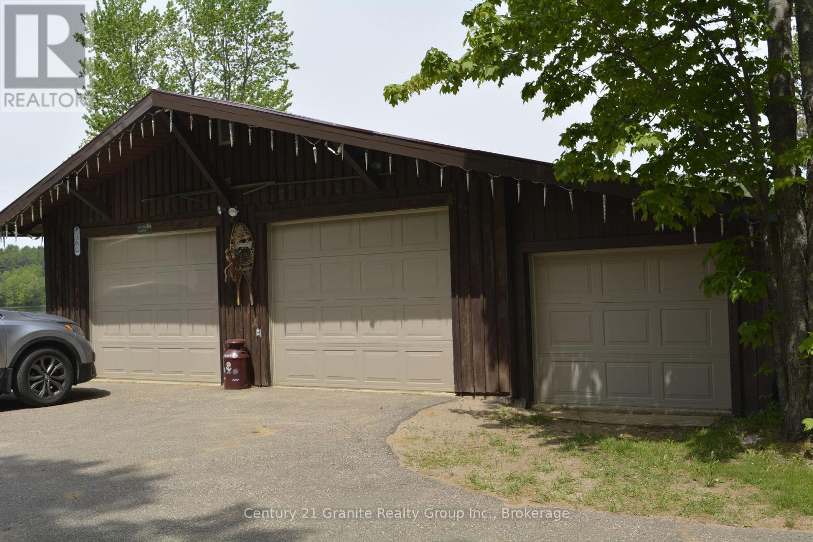 230 RIVER BEND DRIVE - 43