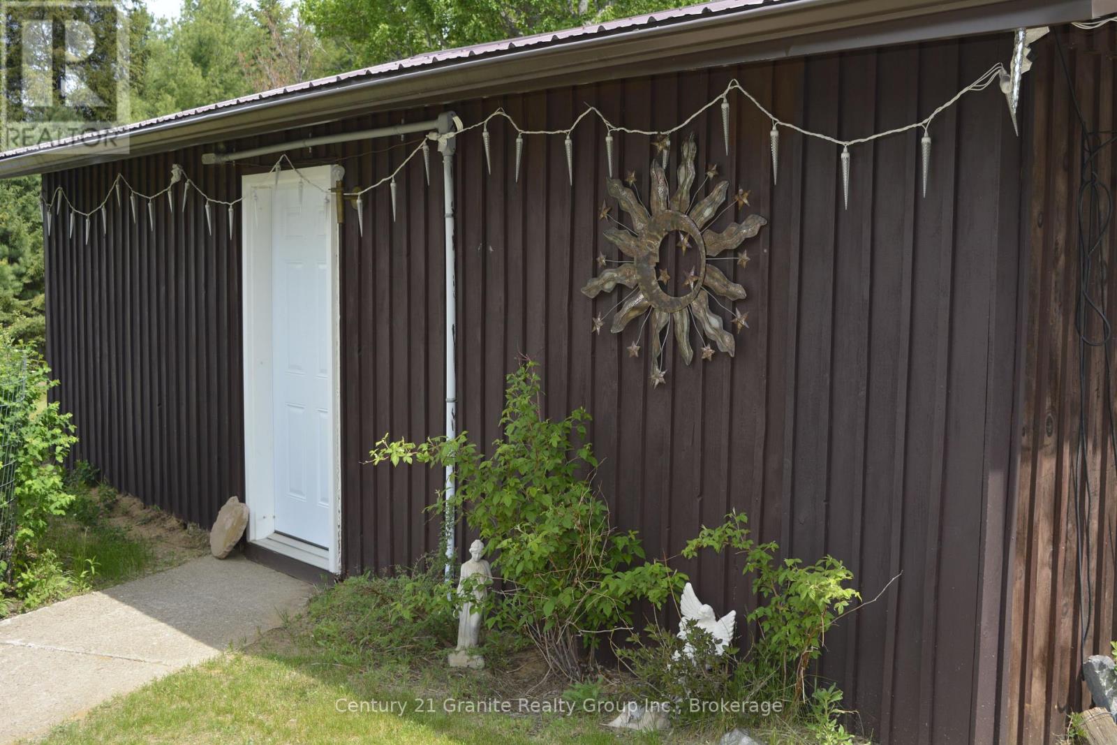 230 RIVER BEND DRIVE - 46
