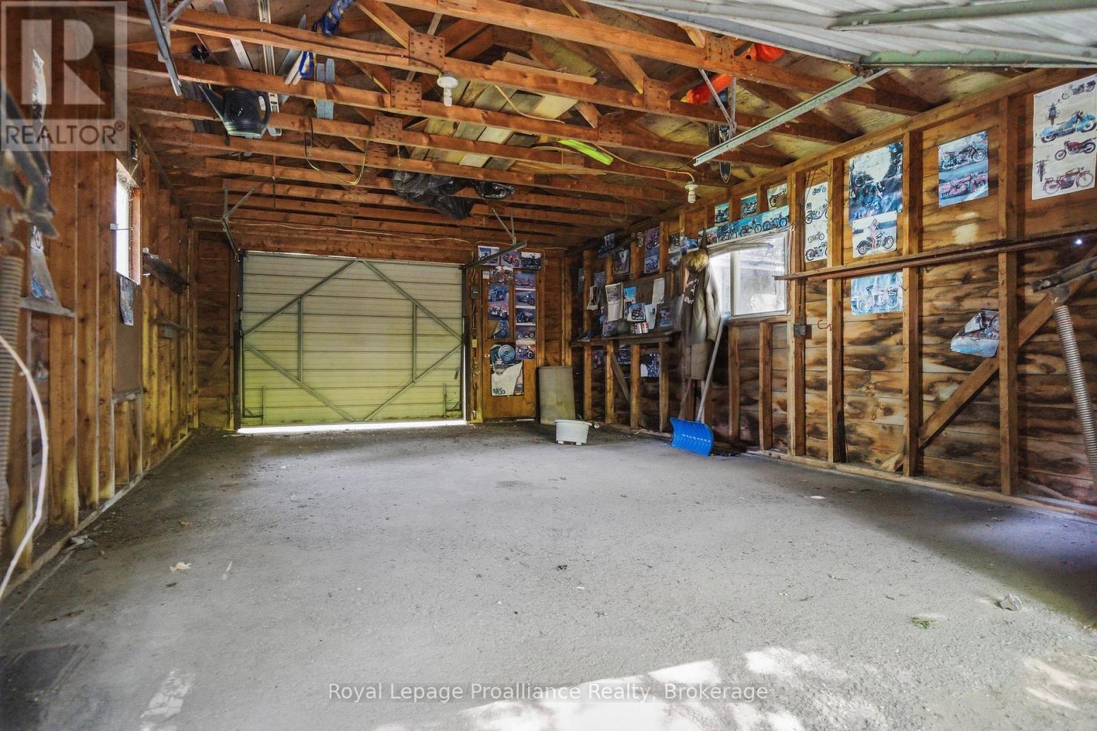 12310 HIGHWAY 41 - 27