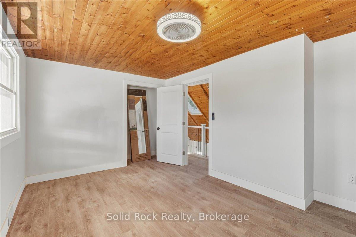 1802 CENTRE LINE ROAD - 28