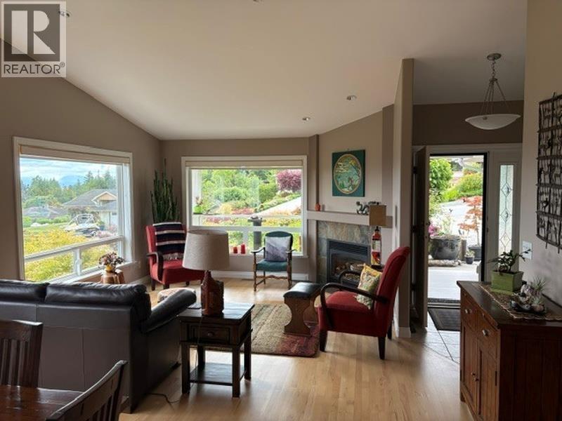 6252 BAILLIE ROAD, Sechelt