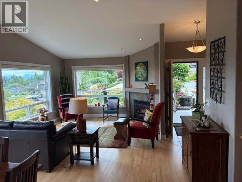 6252 BAILLIE ROAD, Sechelt