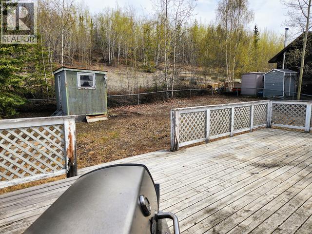 633 YATES CRESCENT - 29