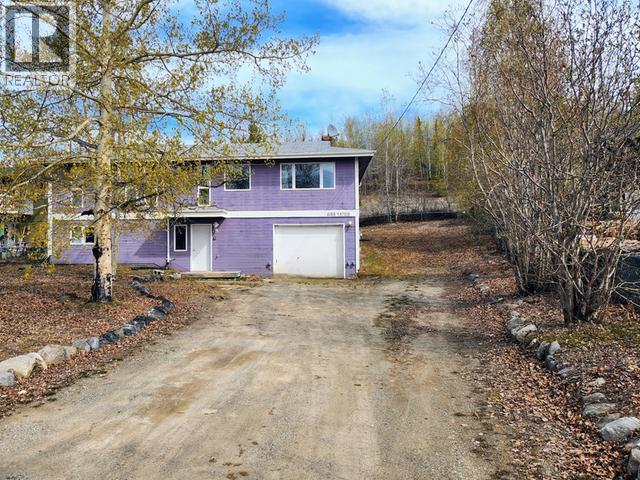 633 YATES CRESCENT - 1
