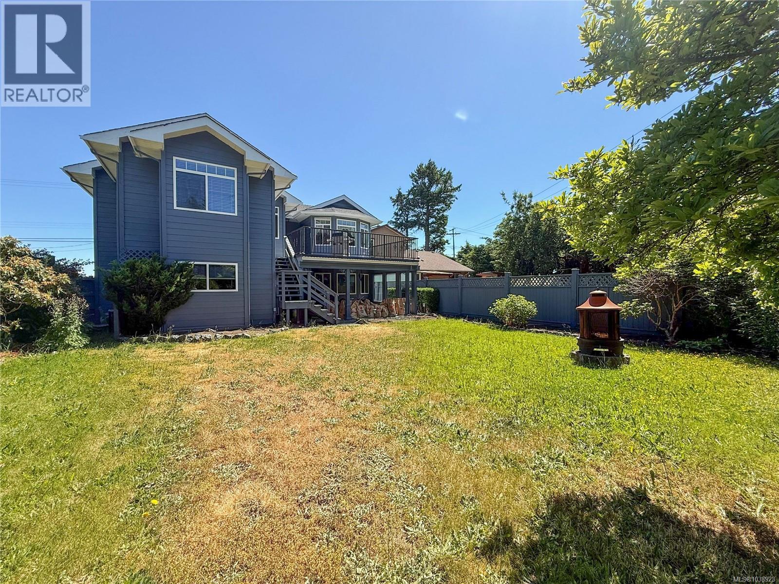 3264 Island Hwy S - 4
