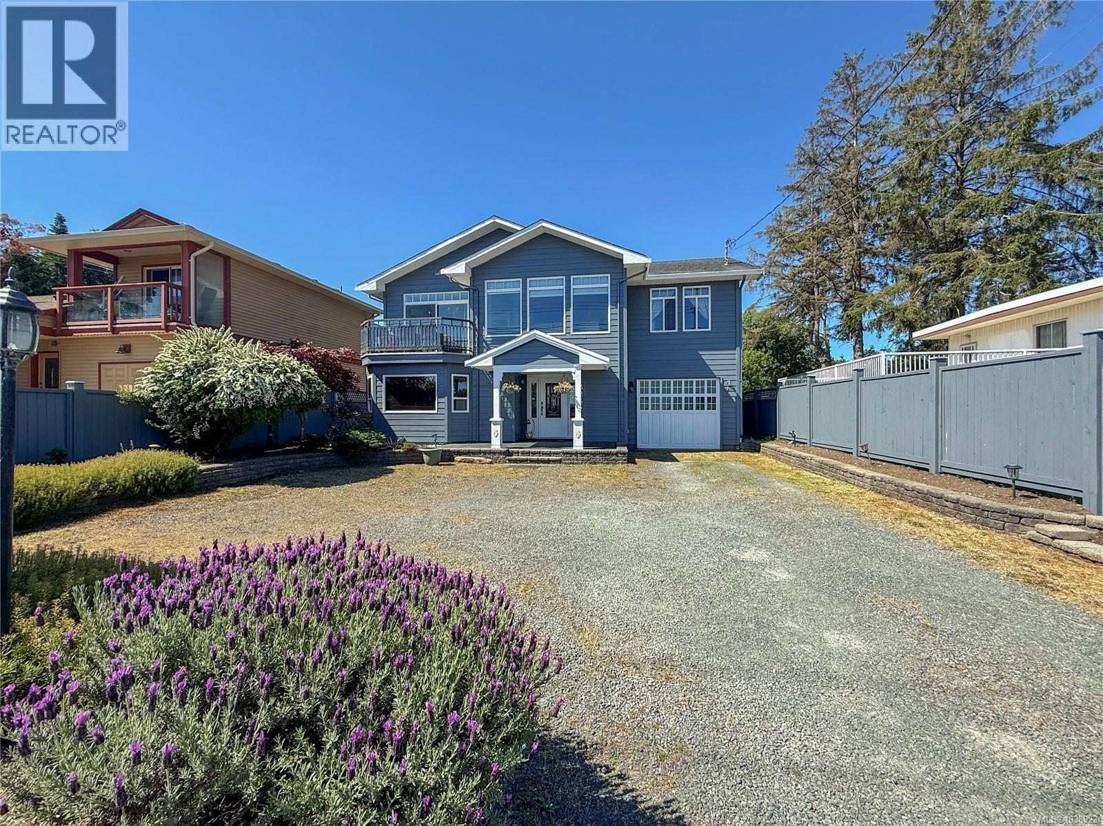 3264 Island Hwy S