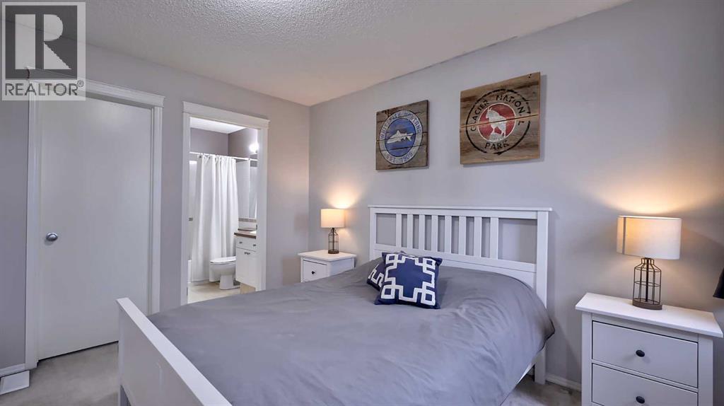 20 Tuscany Valley Park NW — photo 16