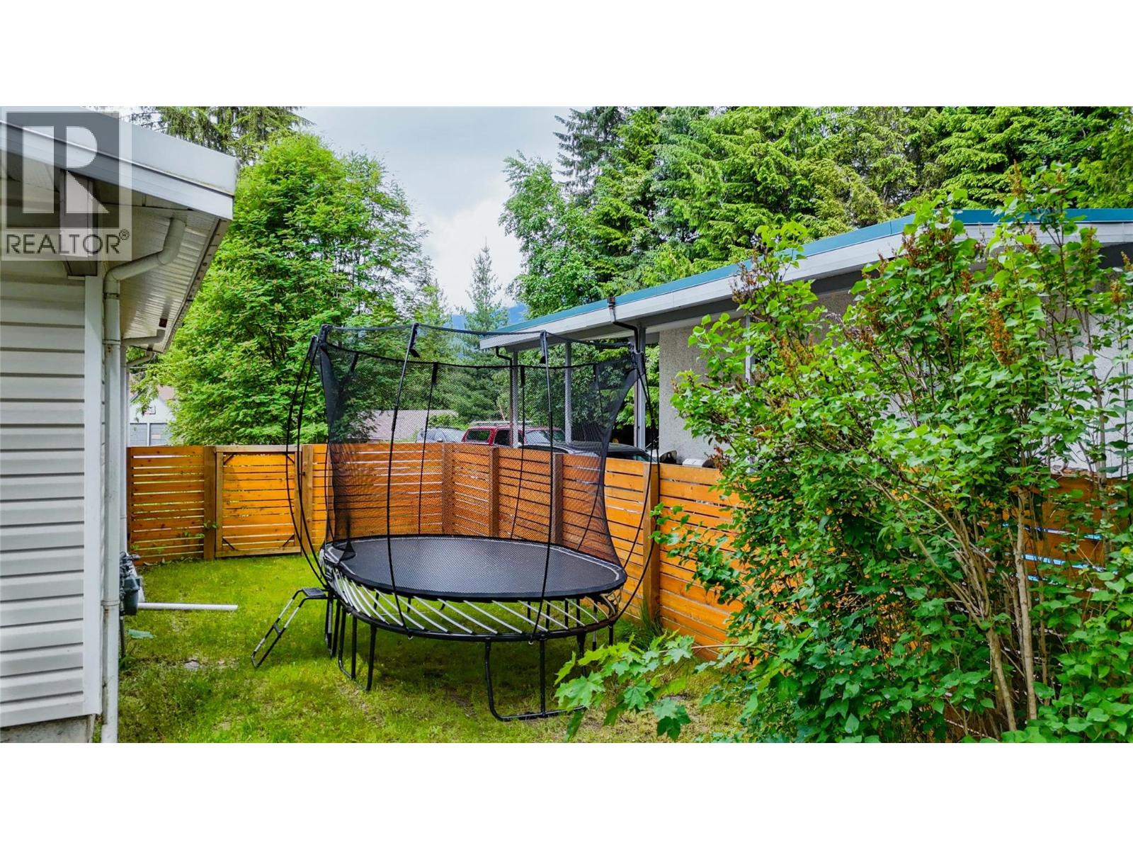 126 Bernard Nelson Crescent - 39