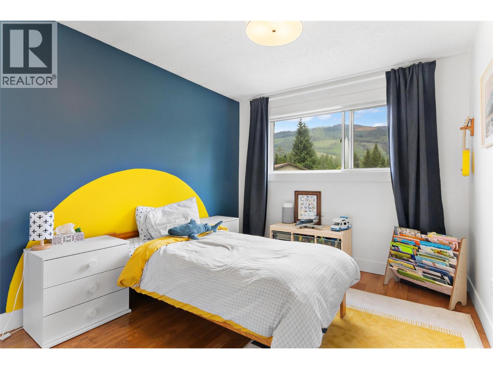 126 Bernard Nelson Crescent - 29