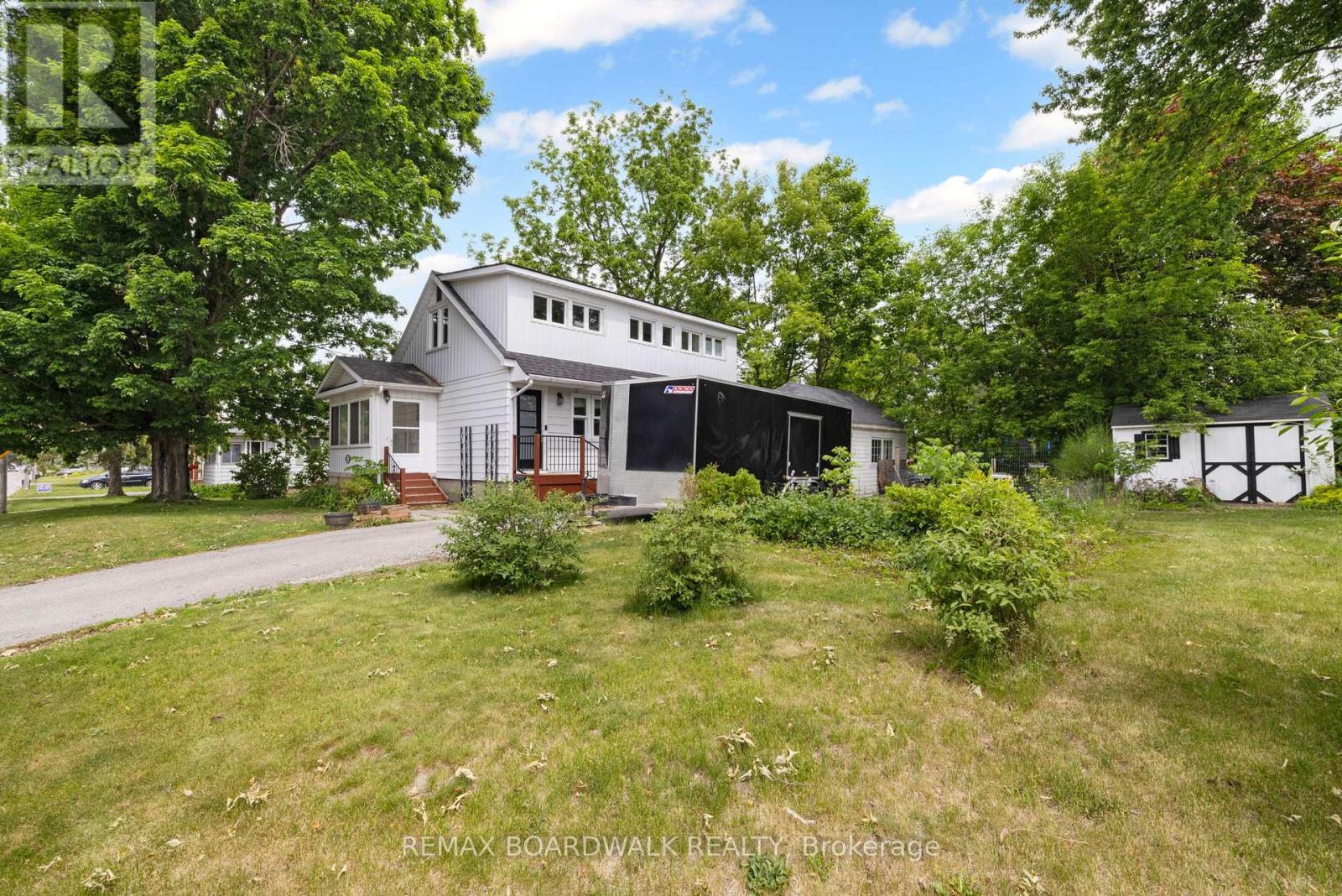 111 BECKWITH STREET E - 29