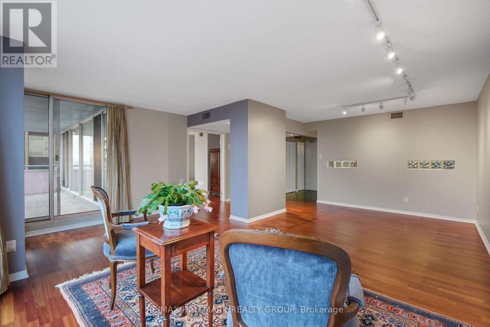 #1404 160 GEORGE STREET - 19