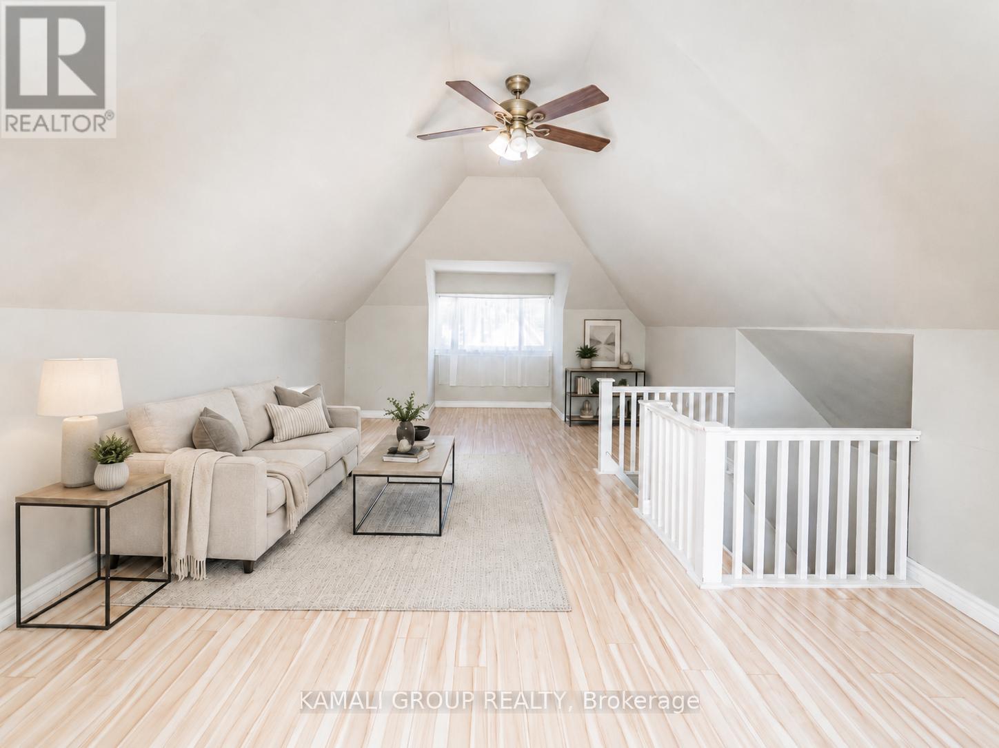 Photo of 25 Spadina Avenue
