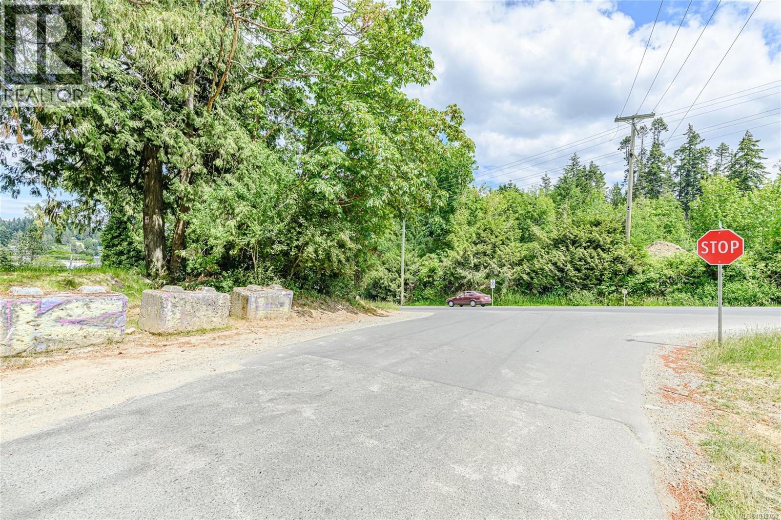 2 Drake Rd, Salt Spring