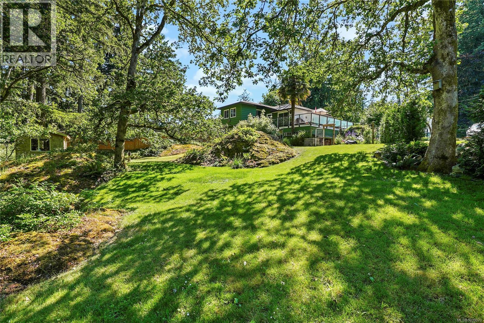 4921 Townsend Dr - 34