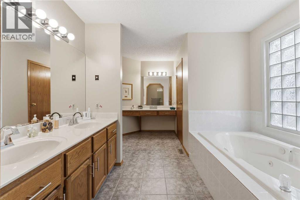 2739 Signal Hill Drive SW — photo 41