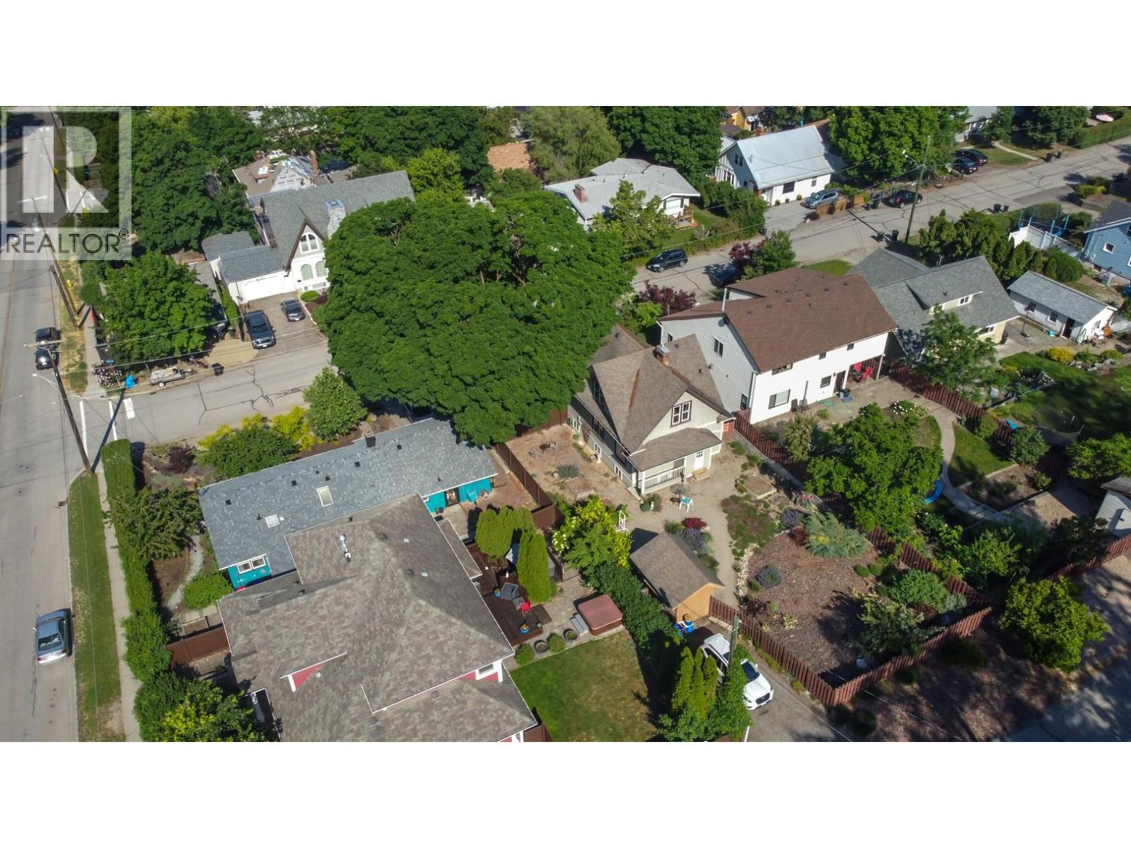 2503 24 Street - 74