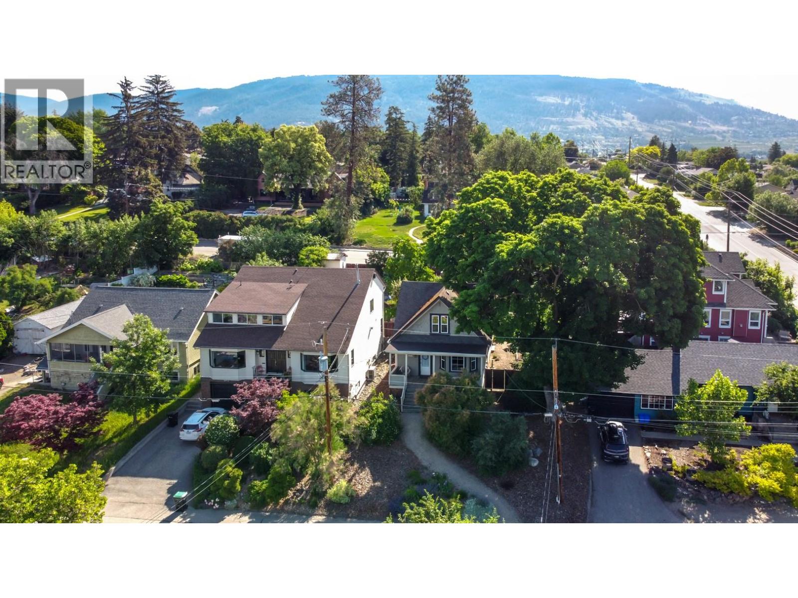 2503 24 Street - 66
