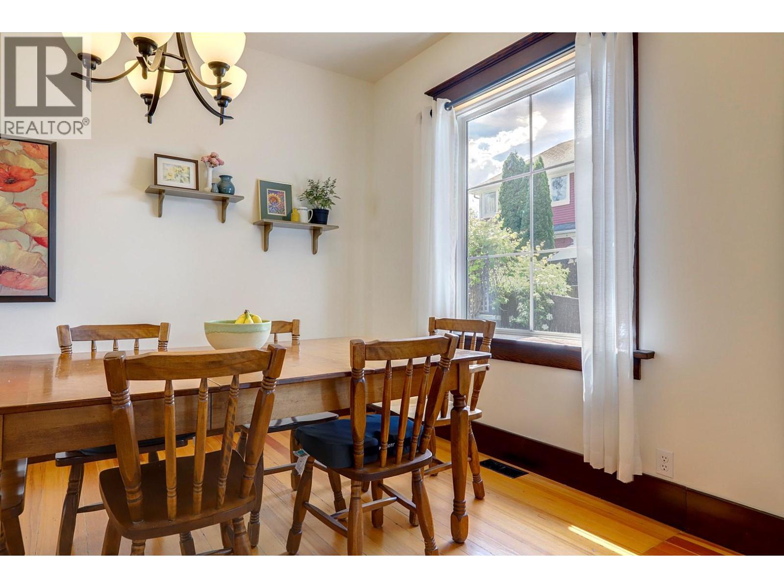 2503 24 Street - 14