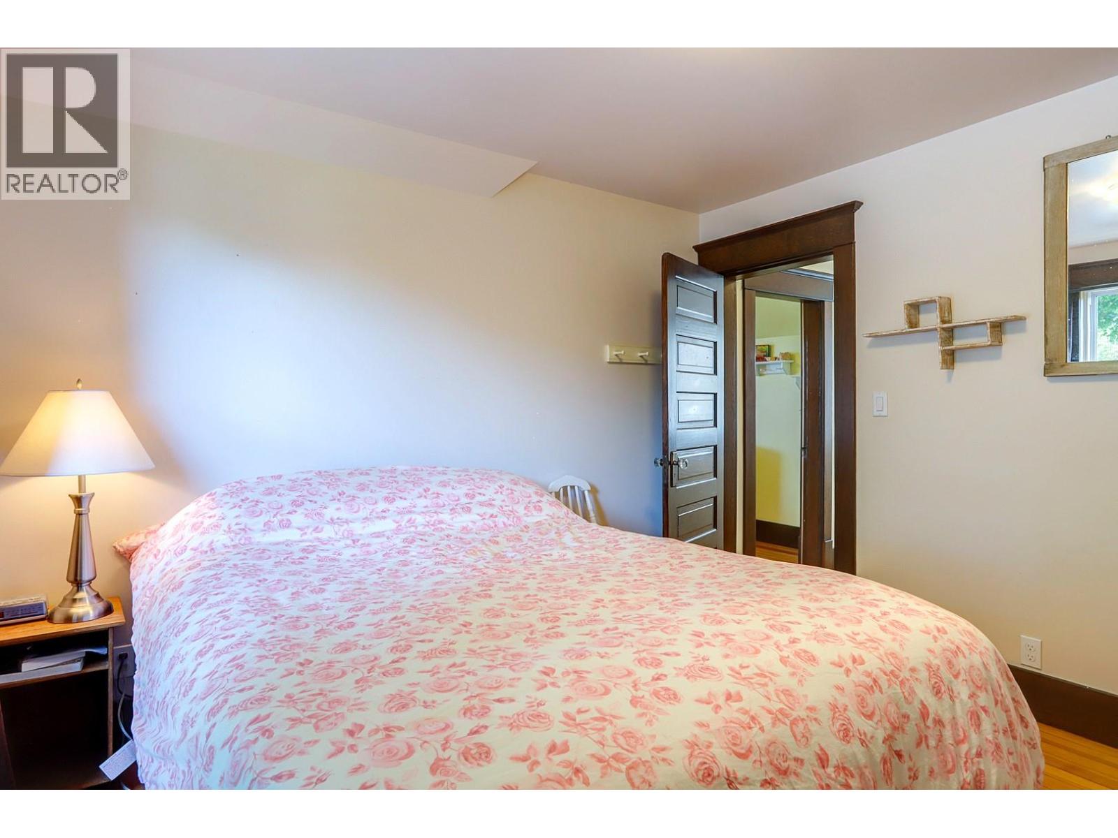 2503 24 Street - 27