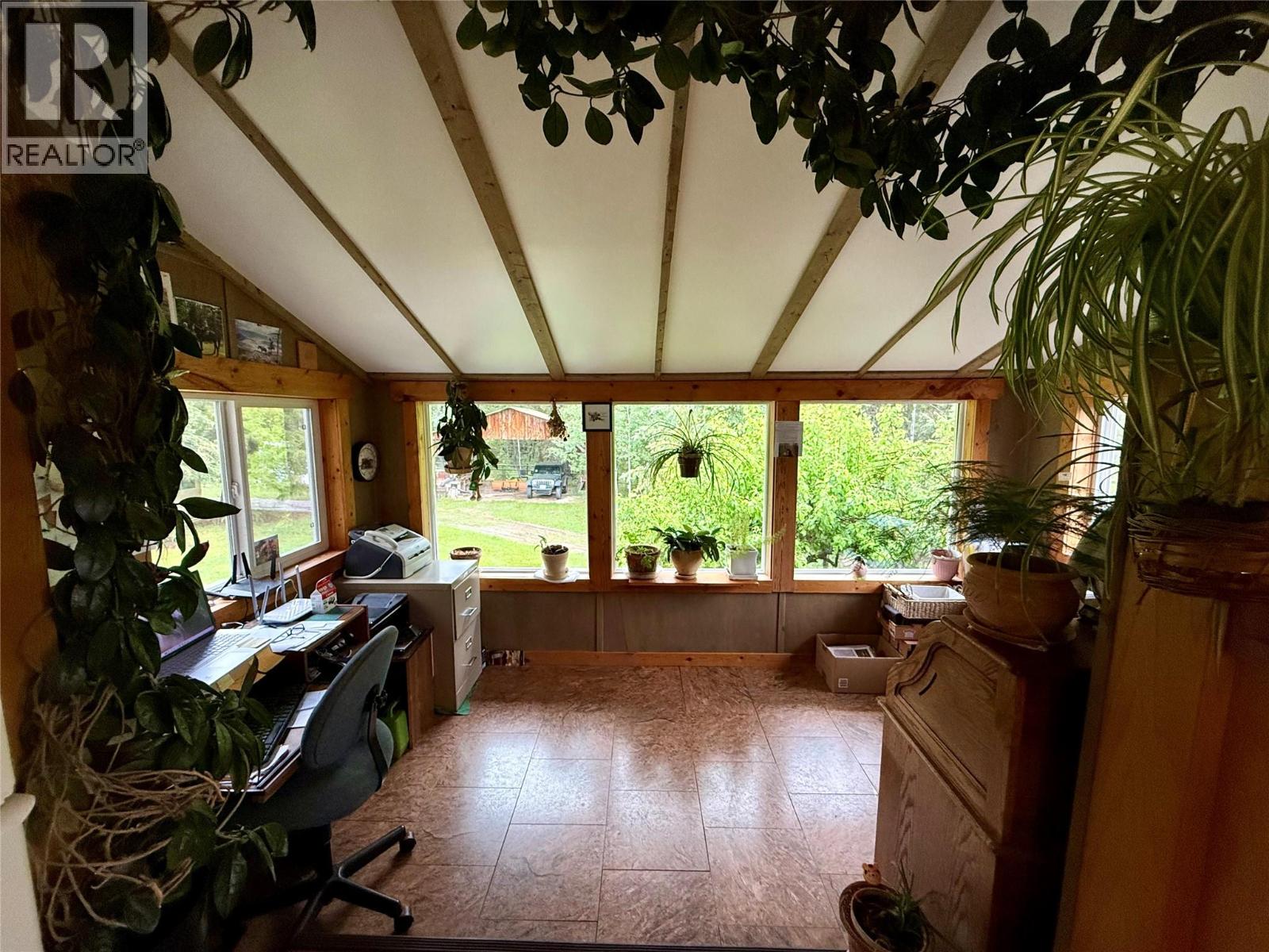  8110 Wycliffe Road, Cranbrook