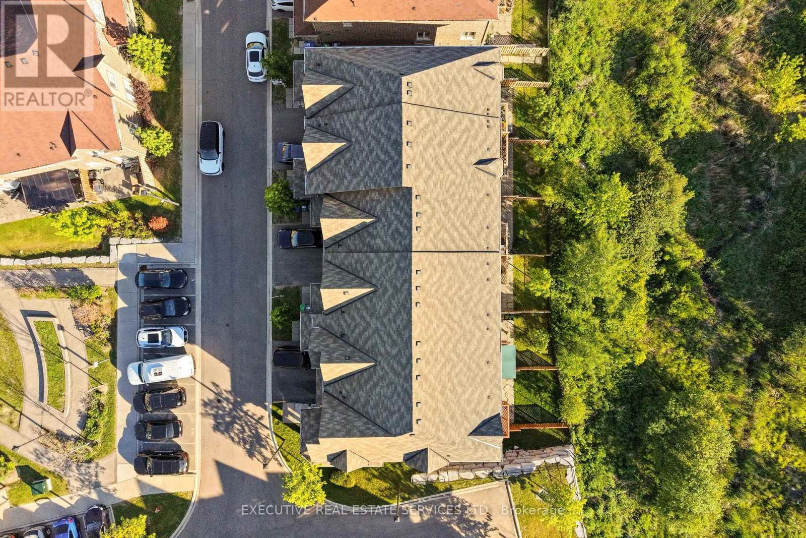 #75 50 EDINBURGH DRIVE - 8