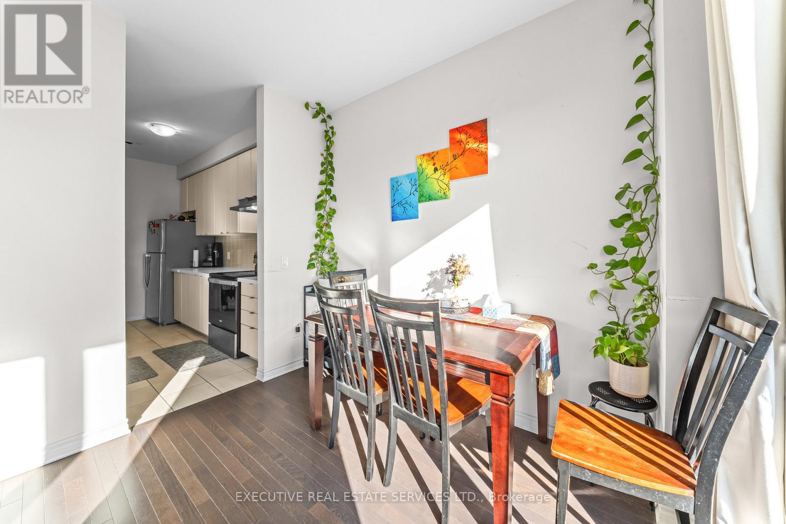 #75 50 EDINBURGH DRIVE - Image 23