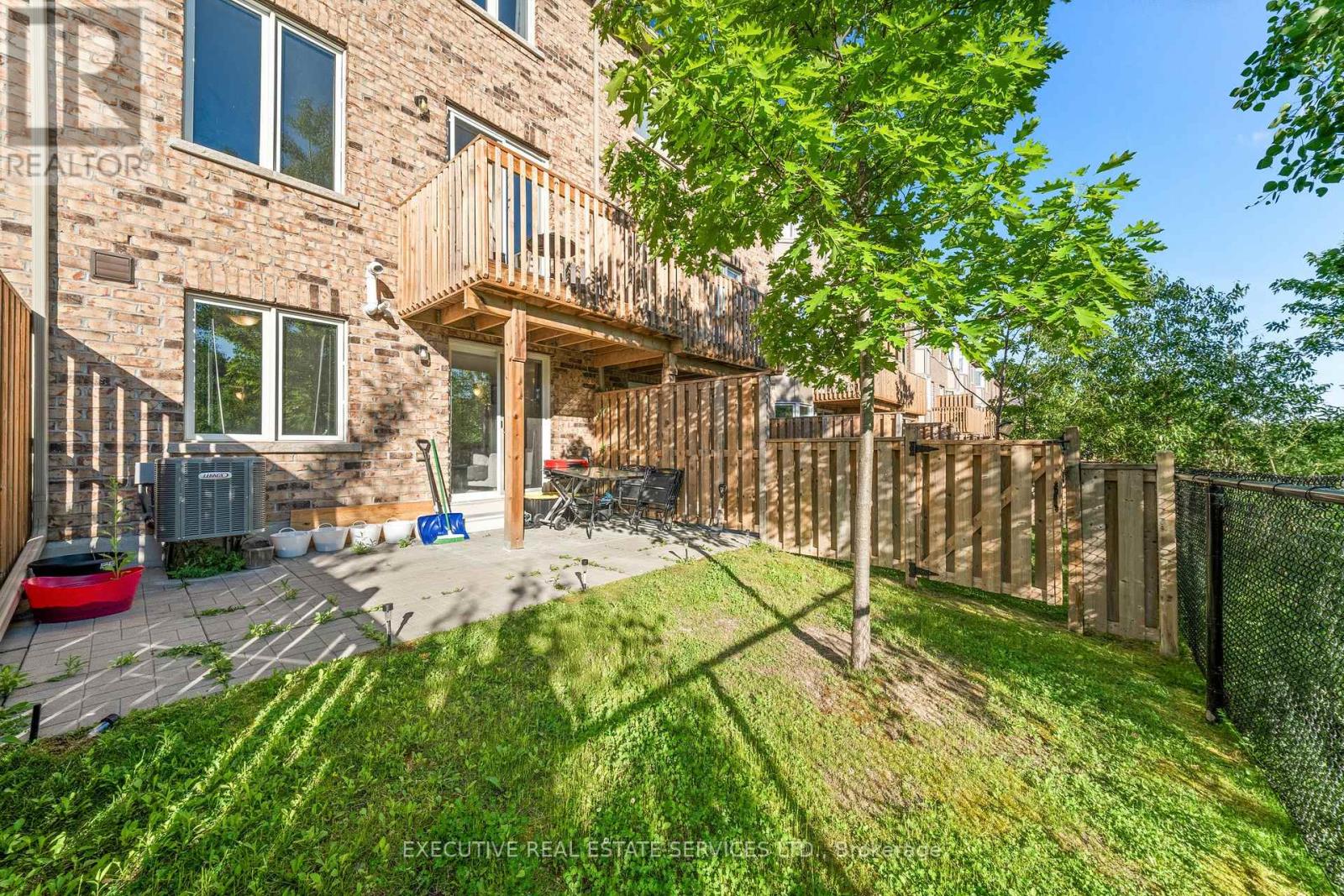 #75 50 EDINBURGH DRIVE - 48