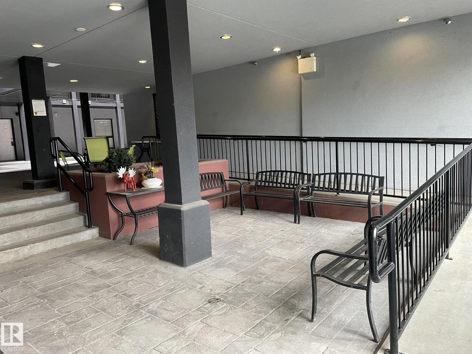 #504 10518 113 ST NW - 50