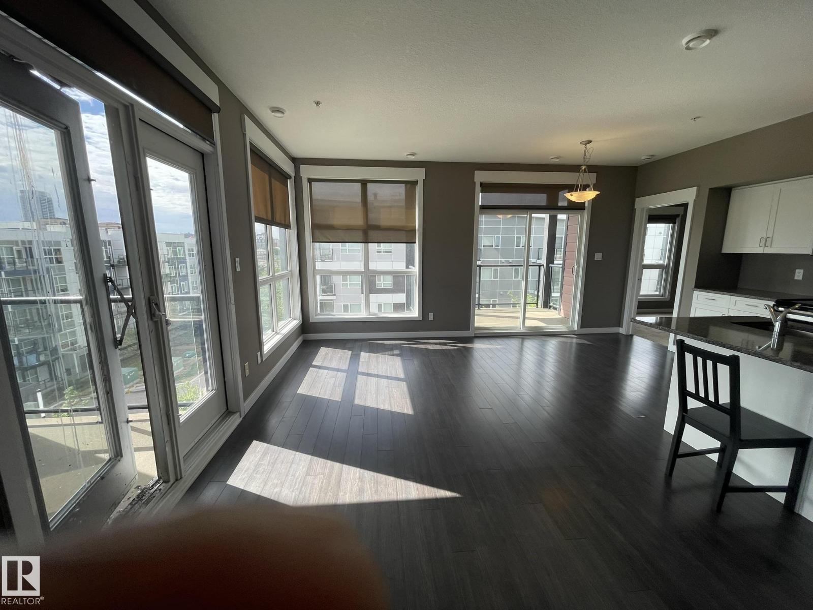 #504 10518 113 ST NW - 56