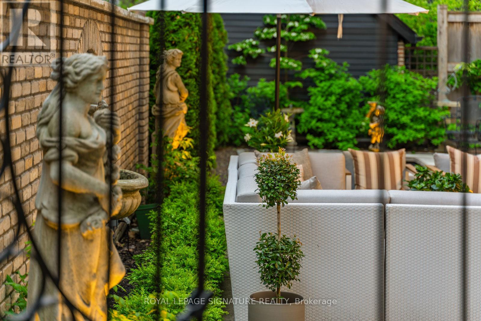 4 NEVILLE PARK BOULEVARD - 44